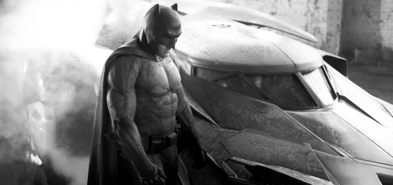 Batman tristonho de Ben Affleck vira meme na internet