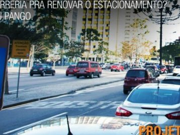 Curitibanos já podem pagar estacionamento pelo celular