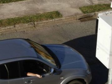 Radar de trânsito esperto em Curitiba detecta motoristas malandros