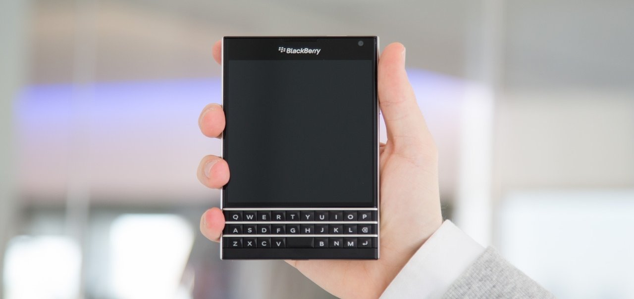 BlackBerry registra prejuízo menor e já vendeu 200 mil Passports