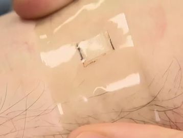 Finalmente! Adesivo com microagulhas promete aposentar o uso de seringas