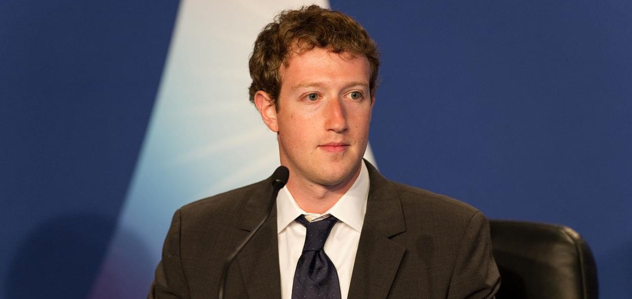 Com desafio de 2015 decidido, Zuckerberg cria um clube do livro no Facebook