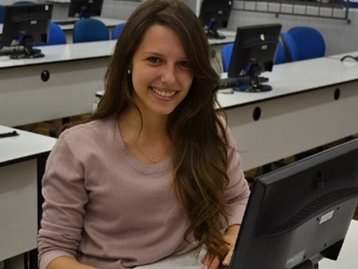 Campus Party lança desafio de programação exclusivo para meninas