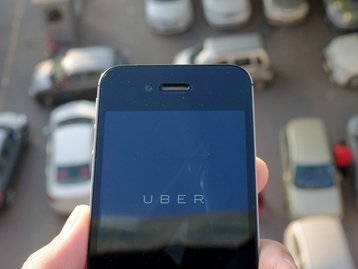 Após estupro, Uber indiano ganha botão de SOS e mais recursos de segurança