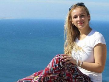 Mulher morre eletrocutada por iPhone na Rússia durante banho