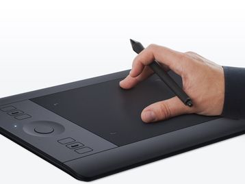 Review: mesa digitalizadora Intuos Pro (modelo PTH-451)