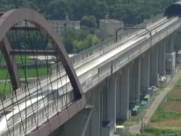 Trem de levitação magnética bate recorde de 590 km/h no Japão