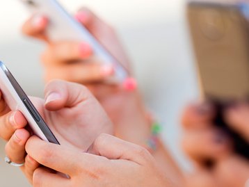 12 smartphones bons e baratos para você não quebrar o porquinho
