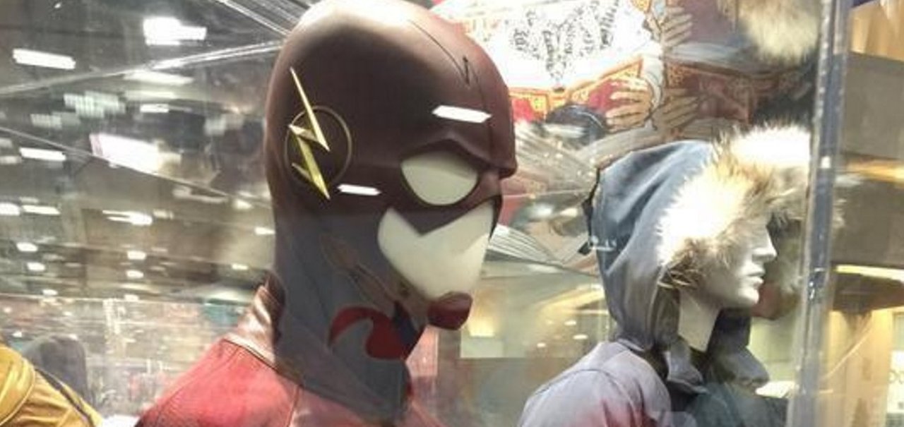 The Flash: traje do herói em exposição na Comic-Con traz leve alteração!