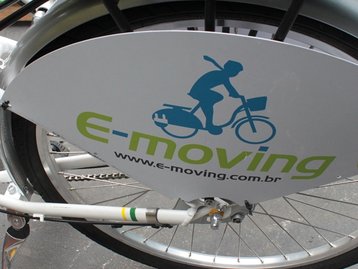 Testamos o primeiro sistema de aluguel de bikes elétricas do Brasil