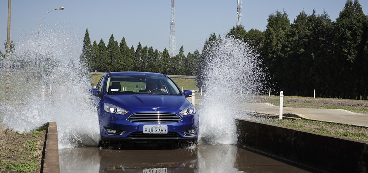 Visitamos as pistas e laboratórios do campo de testes dos carros da Ford