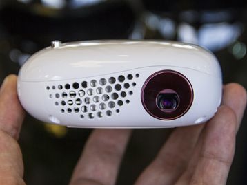 Review: projetor LG Minibeam Nano PV150G