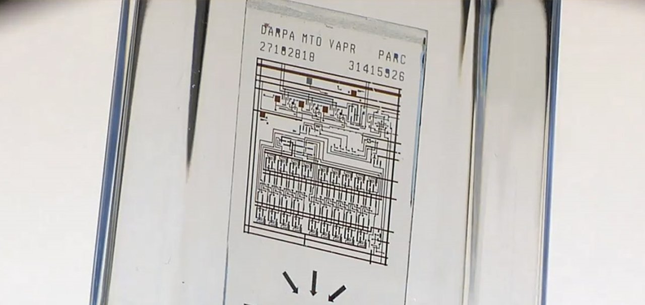 Chip capaz de se autodestruir depois de transmitir dados é desenvolvido 