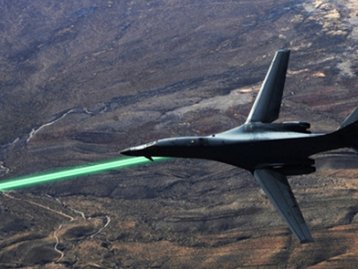 Força Aérea Americana quer aviões com armas a laser até 2020
