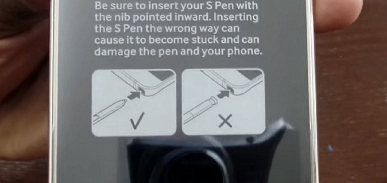 Galaxy Note 5 agora chega com aviso: não coloque a S-Pen ao contrário