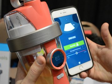 Garrafa de água com tela touch é apresentada na CES 2016