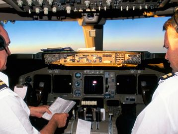 Dependência de automação está fazendo pilotos se esquecerem de como pilotar