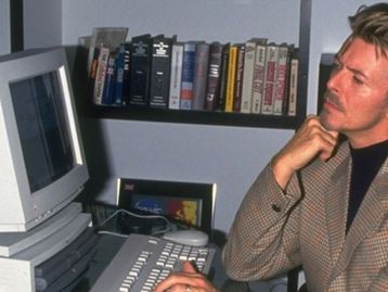 Você já ouviu falar do BowieNet, o provedor de internet de David Bowie?