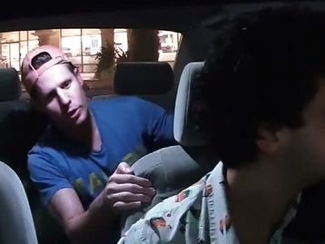 Homem que agrediu motorista do Uber entra com processo e pede US$ 5 milhões