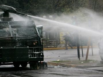 5 armas não letais poderosas usadas para controlar multidões