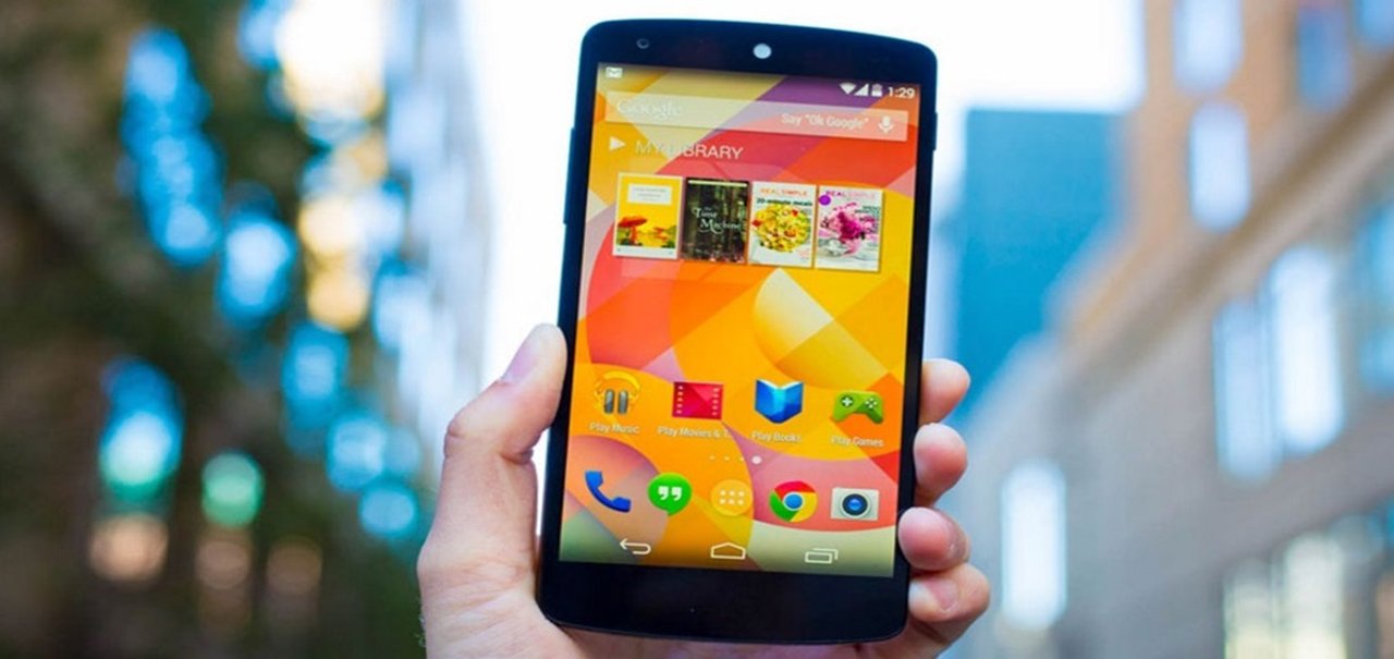 Gambiarra de fã faz Nexus 5 ganhar leitor caseiro de cartão micro SD