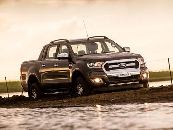 Robustez e tecnologia de ponta: dirigimos a nova Ford Ranger 2017