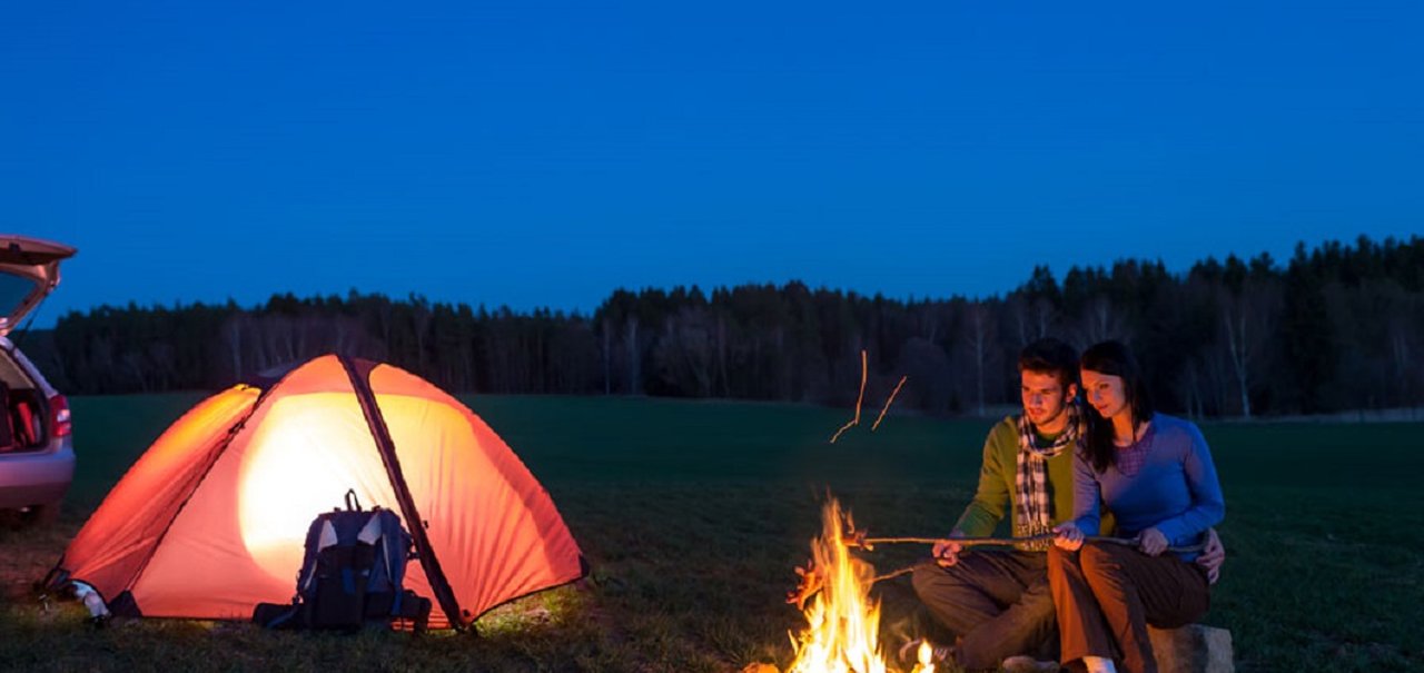 Vai acampar? Você precisa conhecer estes 6 gadgets que vão salvar o dia