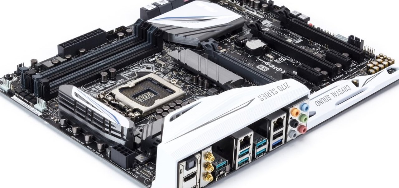 Review: placa-mãe ASUS Z170 Deluxe