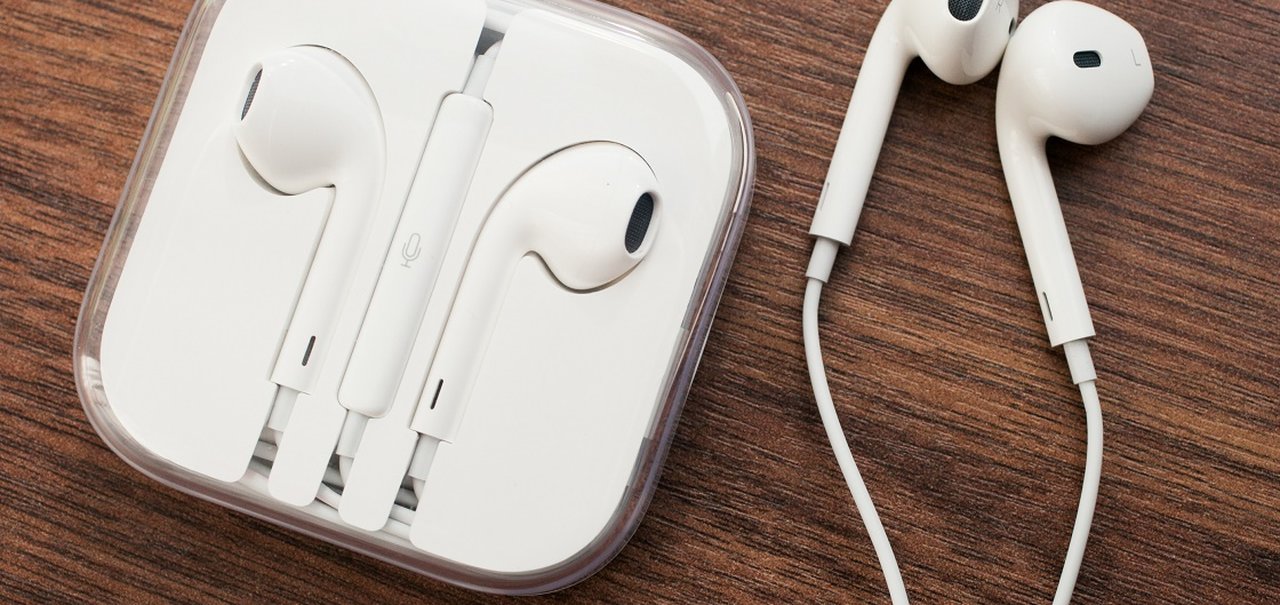 Fotos vazadas de Apple EarPods indicam presença do Lightning