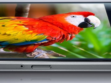 Samsung mostra superioridade da AMOLED sobre LCD [vídeo]