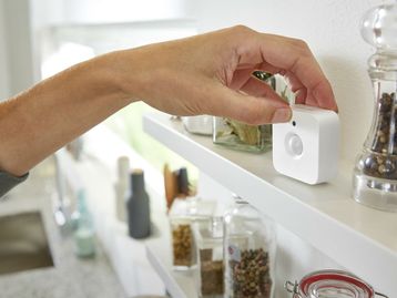 Lâmpada Philips Hue ganha sensor de movimentos