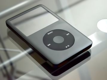 iPod completa 15 anos sem comemorações por parte da Apple