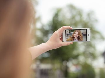 Os melhores celulares para tirar selfie vendidos no Brasil em 2016