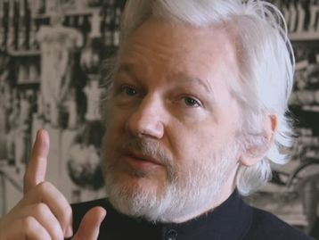 Assange: Brasil é o país mais vigiado da LATAM e Temer atua como informante