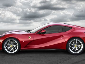 Ferrari 812 Superfast é o novo foguete de Maranello
