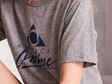 Qual o limite do ridículo? Bem, essa camiseta da AOL custa R$ 140