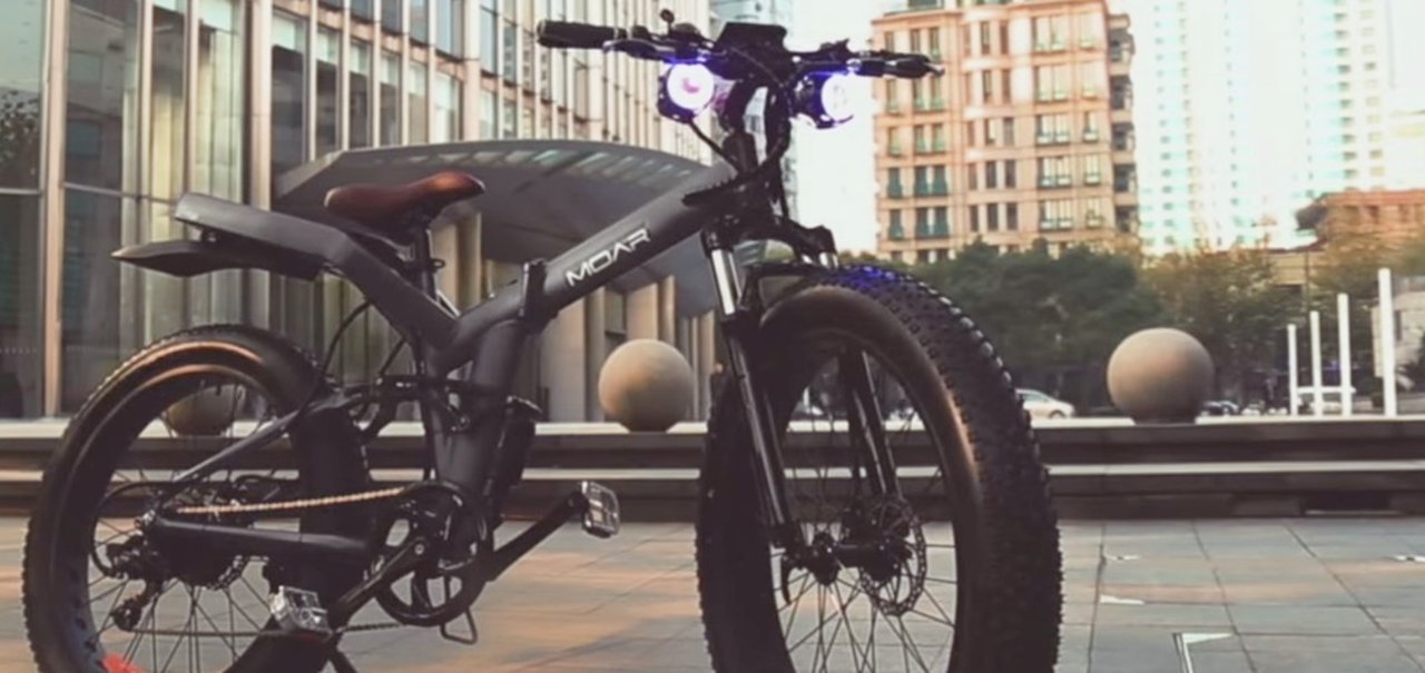 Bicicleta elétrica dobrável com pneus largos é sucesso em crowdfunding