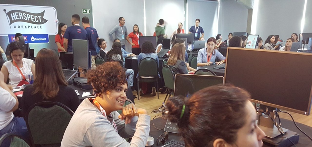 TecMundo acompanha um dia no Hackaton só para mulheres em Belo Horizonte