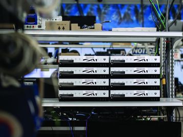 Por que o Scorpio só sairá 1 ano depois do PS4 Pro? Phil Spencer explica