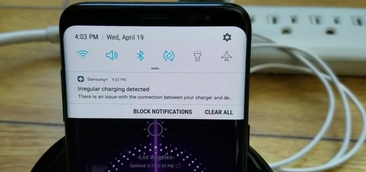 Usuários relatam problema no WiFi e no carregador sem fio do Galaxy S8