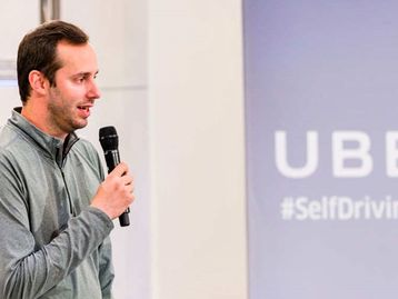 Disputa judicial afasta chefe da divisão de carros autônomos da Uber