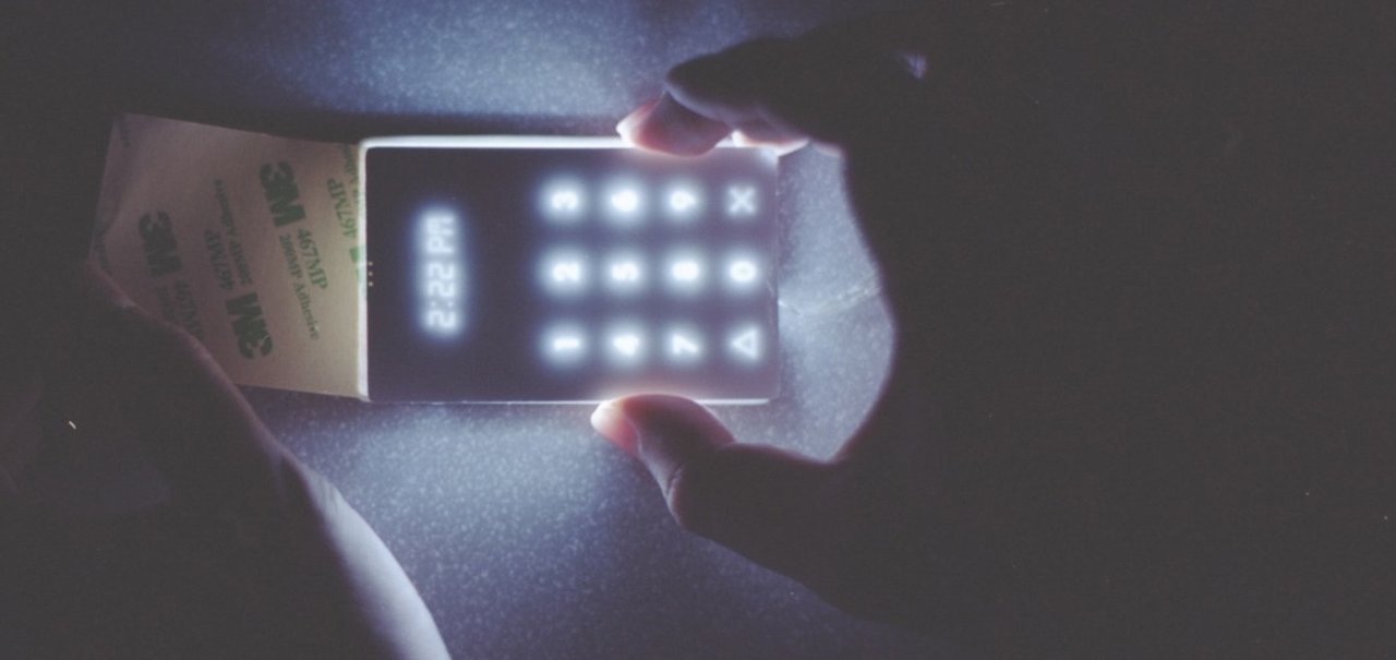 O celular mais simples do mundo também é um dos mais bonitos