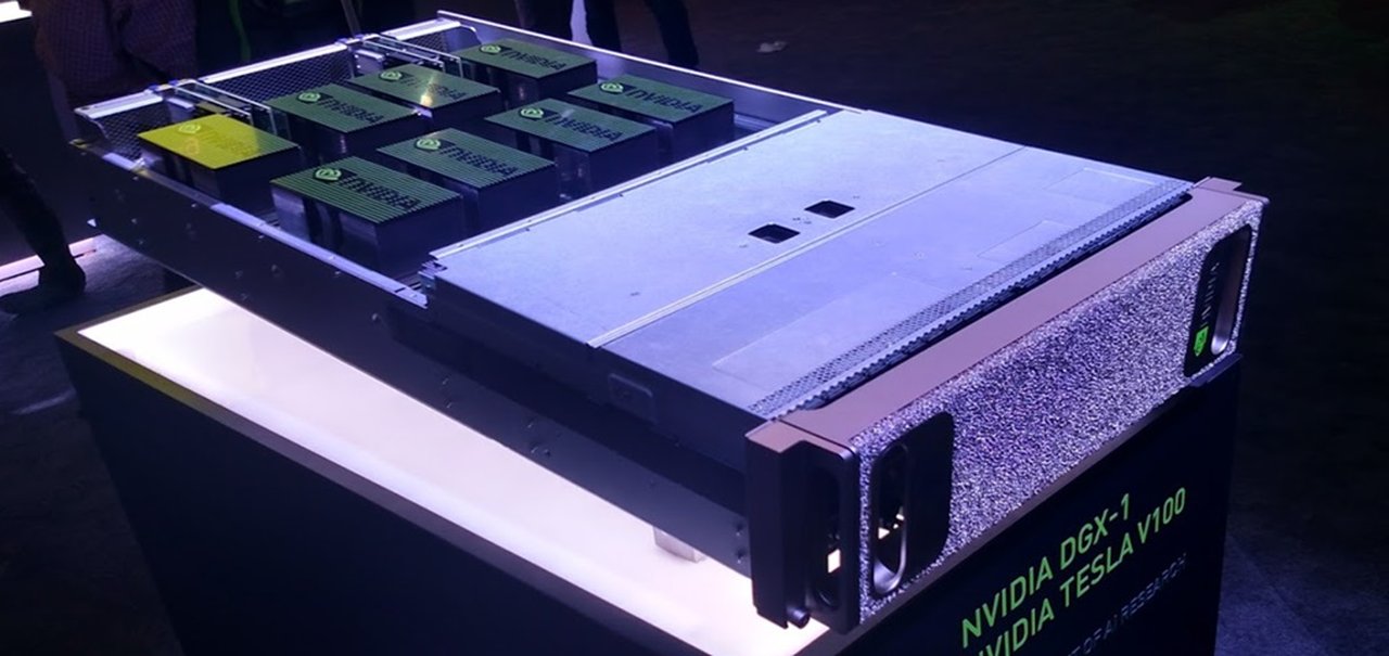 Supercomputador DGX-1V da NVIDIA oferece o mesmo poder de 800 CPUs para IA