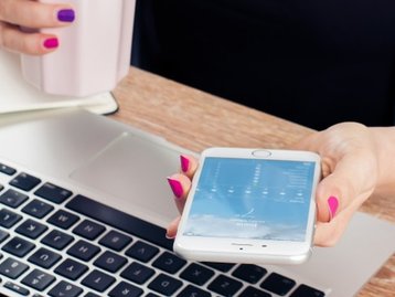 Seu celular pode estar roubando seus recursos cerebrais mesmo guardado