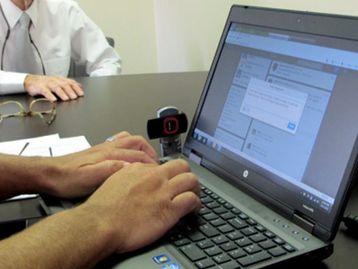 Twitter identifica tumultos e ações criminais mais rápido que a polícia