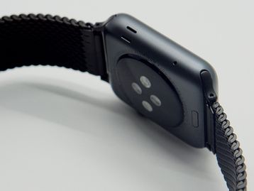 Apple está oferecendo reparo gratuito para Apple Watch de primeira geração