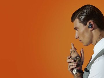 Philips lança um par de fones de ouvido sem fio de baixo custo
