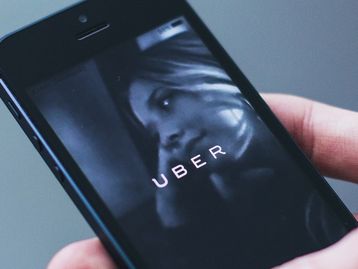 Uber passa a aceitar paradas extras nas corridas; veja como usar o recurso