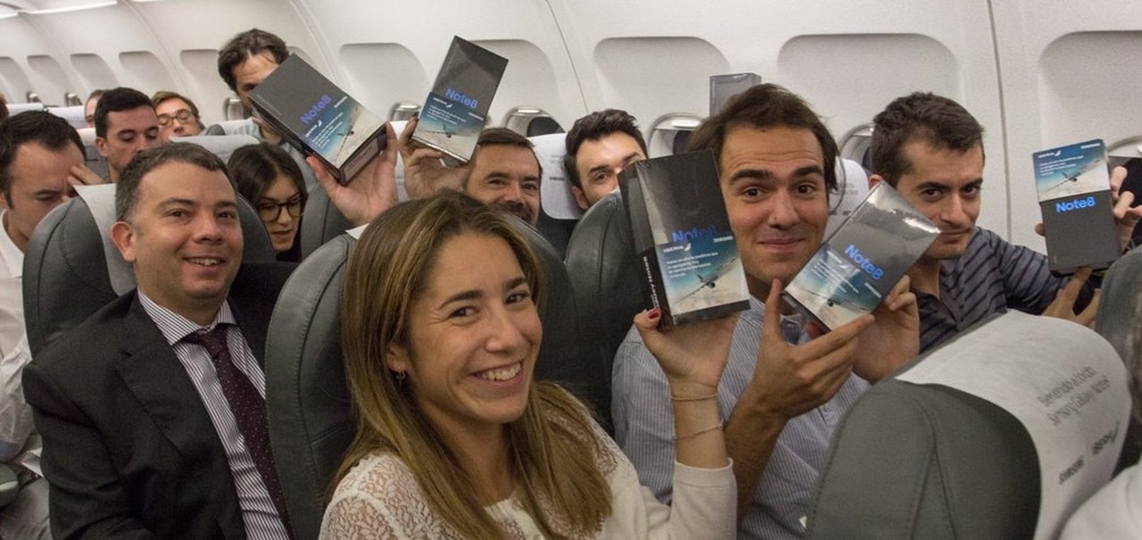 200 passageiros de voo na Espanha recebem Galaxy Note 8 grátis