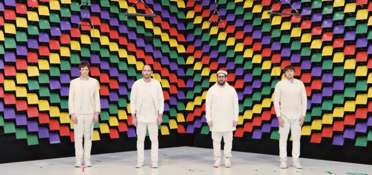 Novo clipe da banda OK Go usa painéis com 567 impressoras